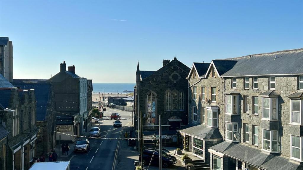 Luxury 4 Bedroom Seaside Apartment - Glan Y Werydd House Barmouth Extérieur photo